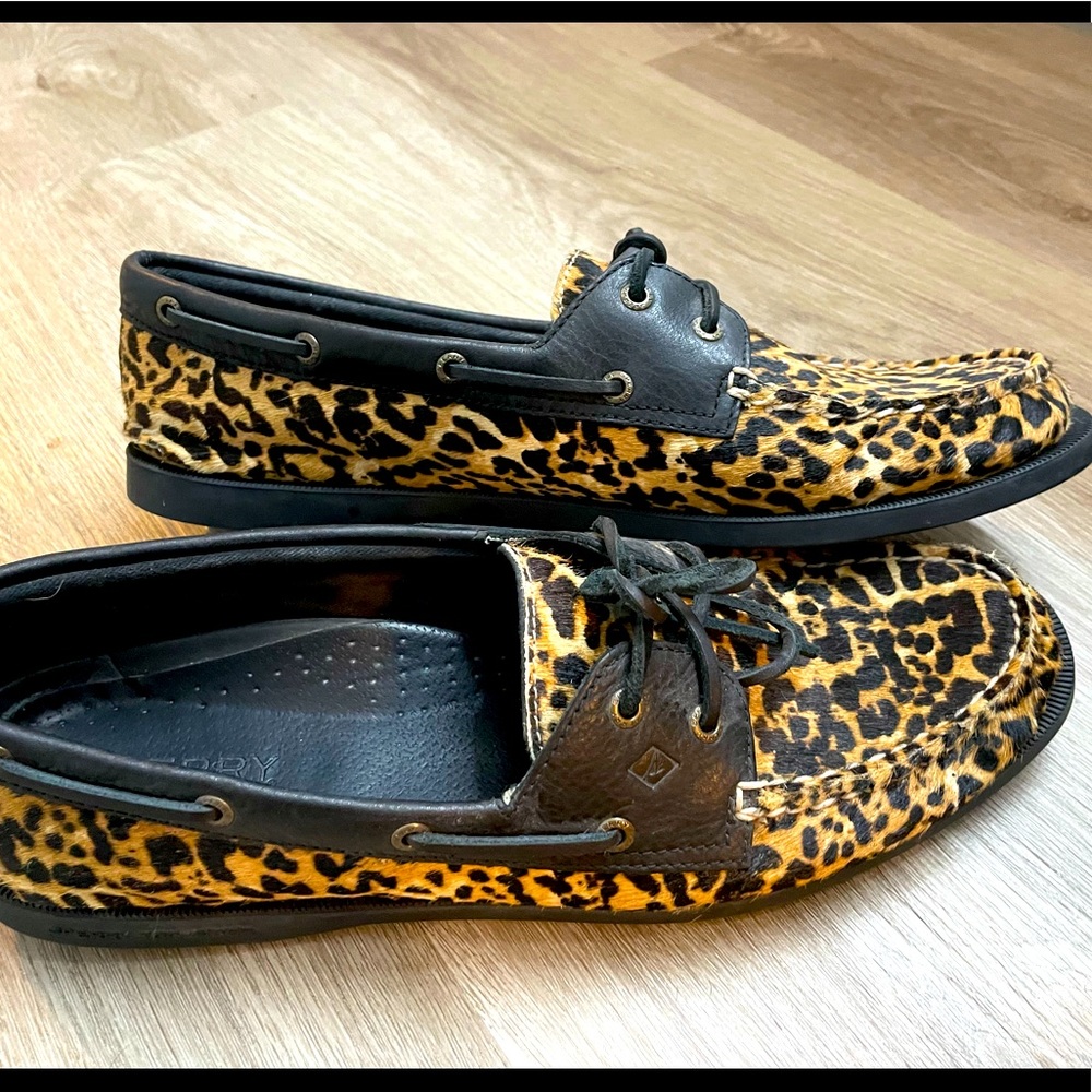Pre owned Sperry calf hair leopard loafer - size12